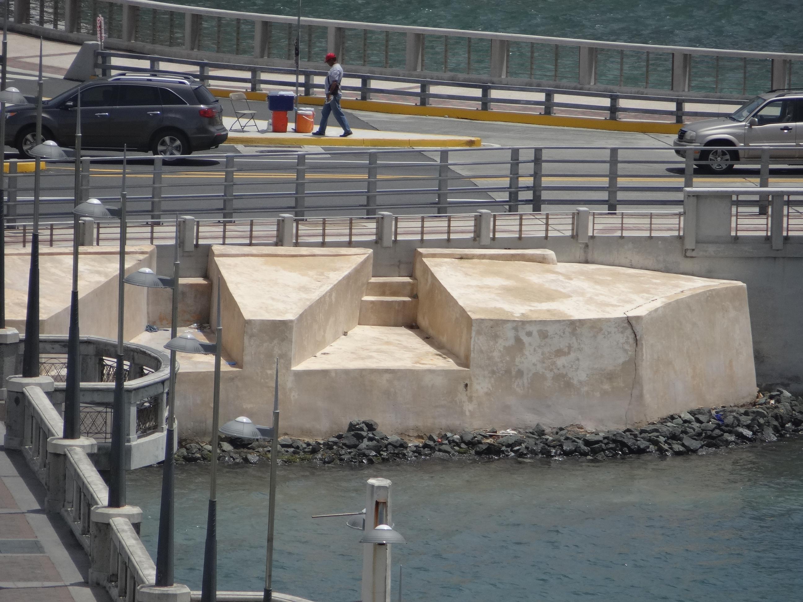 Vista desde la azotea del Edificio del Departamento de Justicia - San Juan (Miramar) - 2013 00053